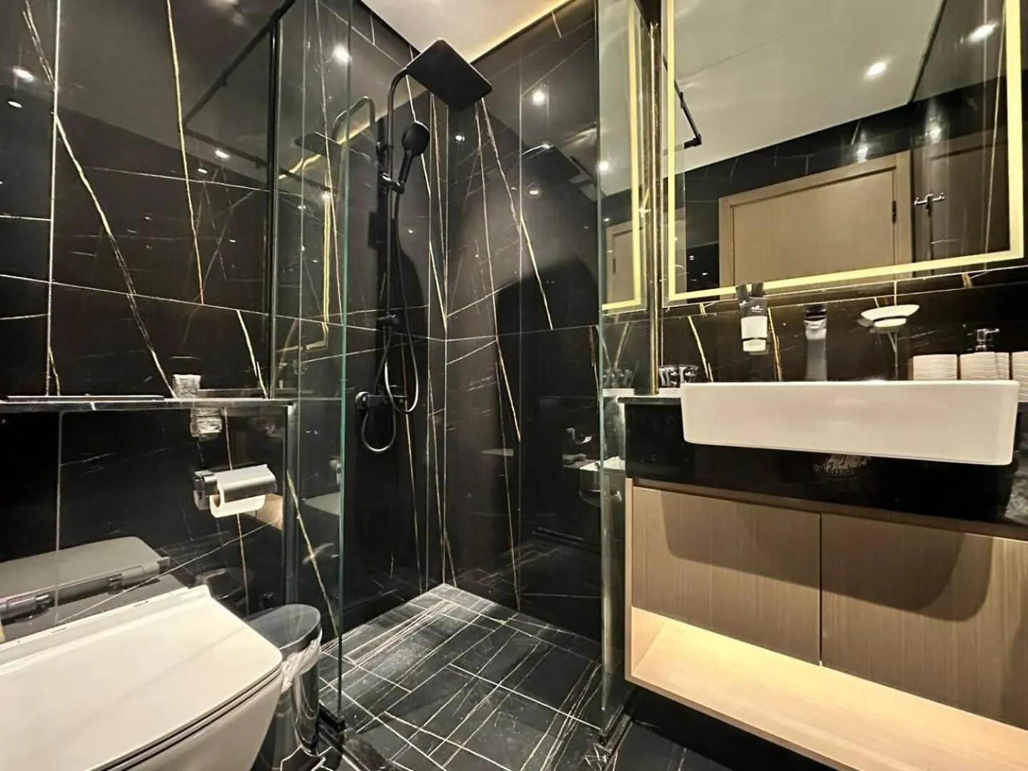 Stunning Brand New 1-Bedroom Apartment In Jvc Dubai