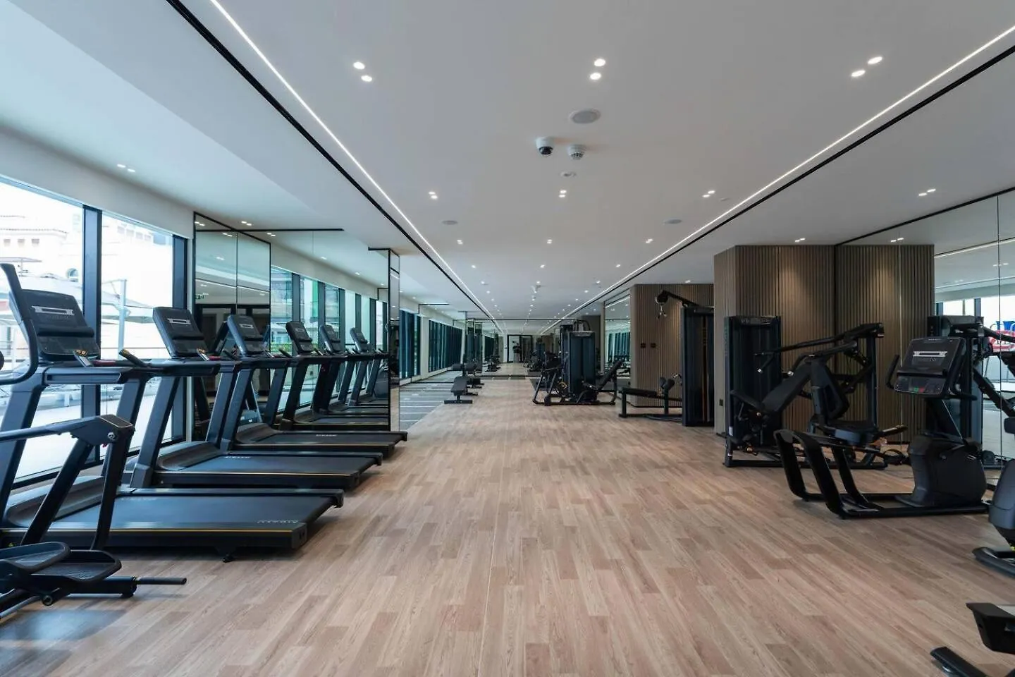 Stunning Brand New 1-Bedroom Apartment In Jvc Dubai